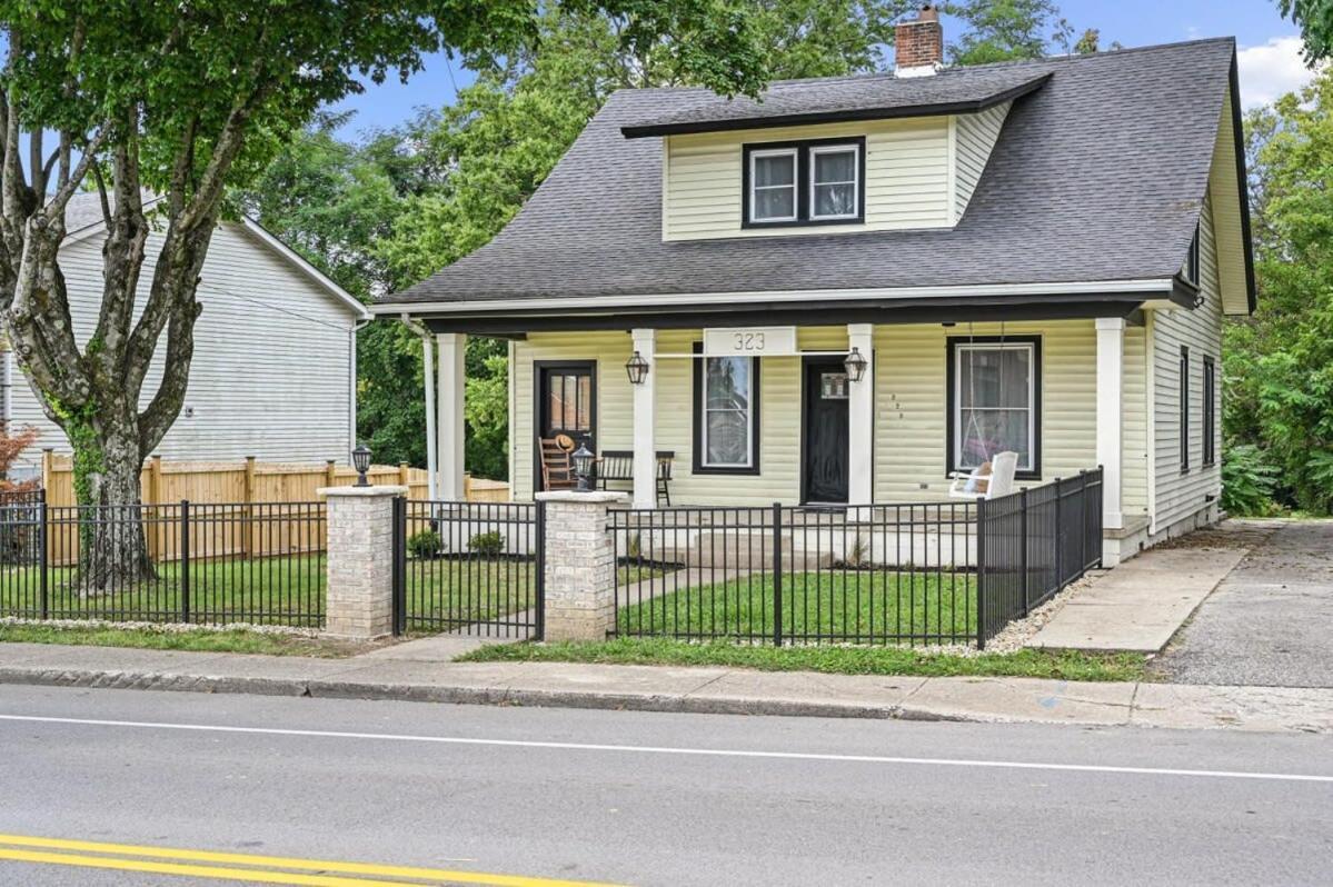 Bungalow On Main - Near Ark Williamstown Buitenkant foto